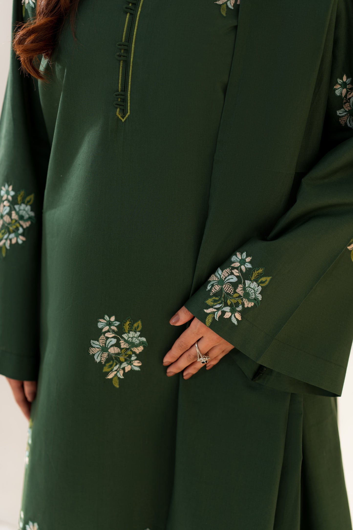 Aashna Embroidered Suit - 2pc (without Dupatta)