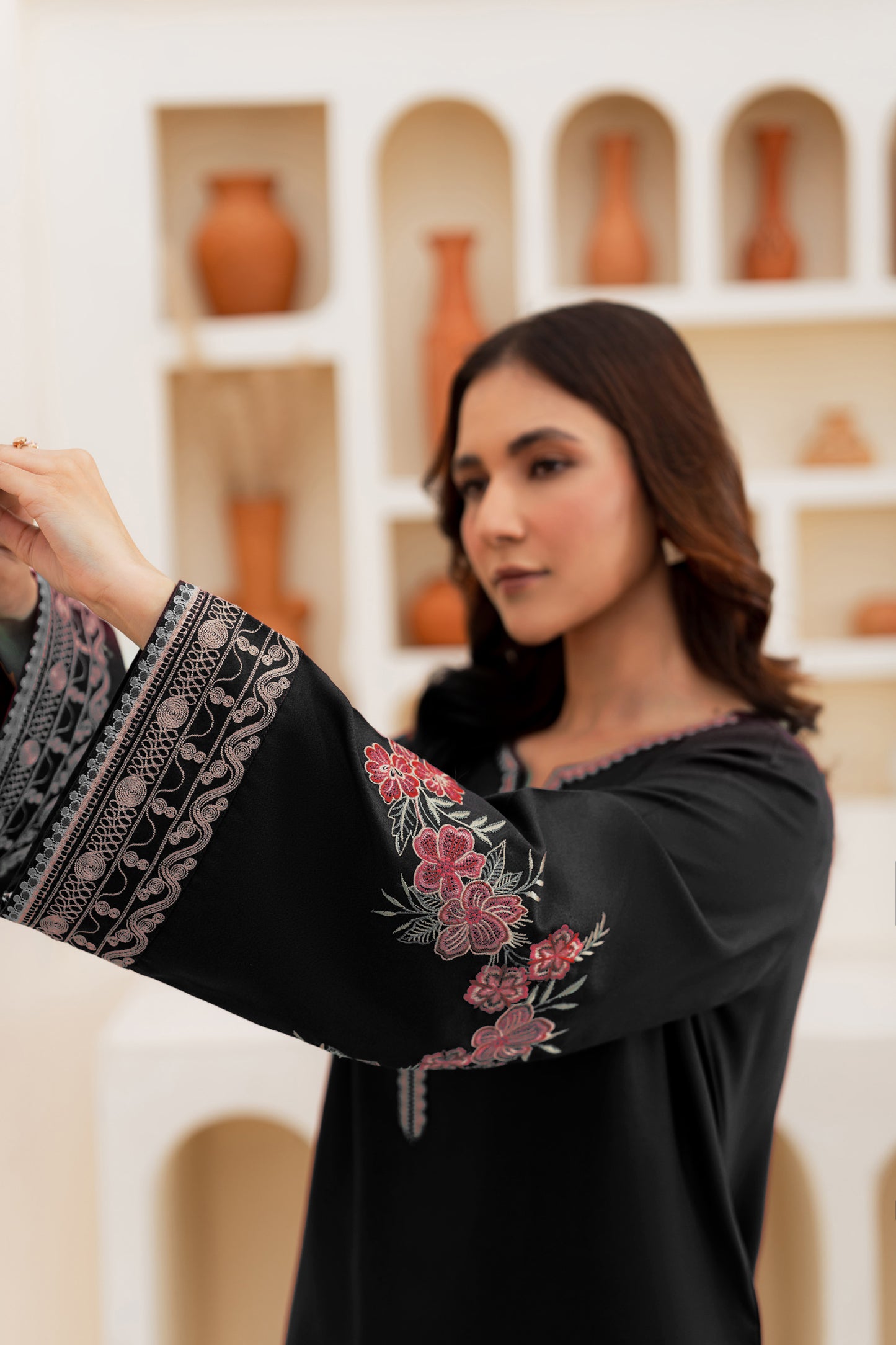 Zahrah Embroidered Suit - 2pc (Black)
