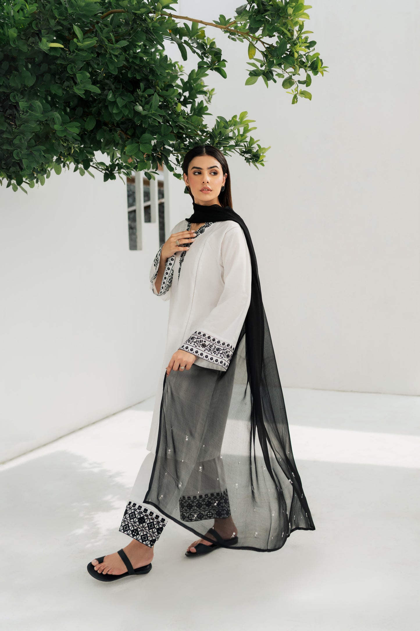 Zaria Embroidered Suit - 3pc