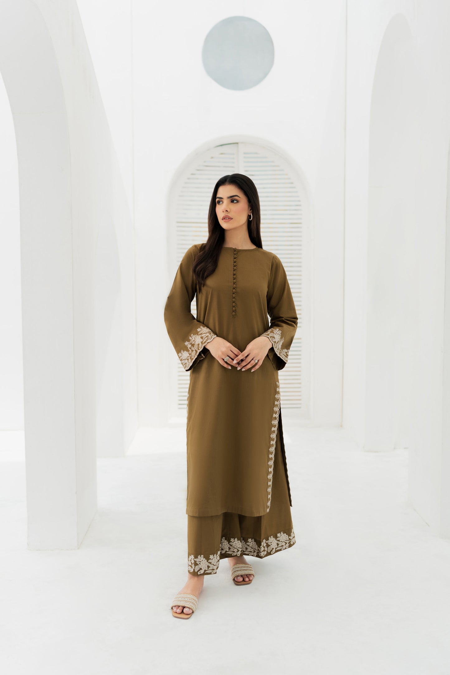 Nashwa Embroidered Suit - 2pc