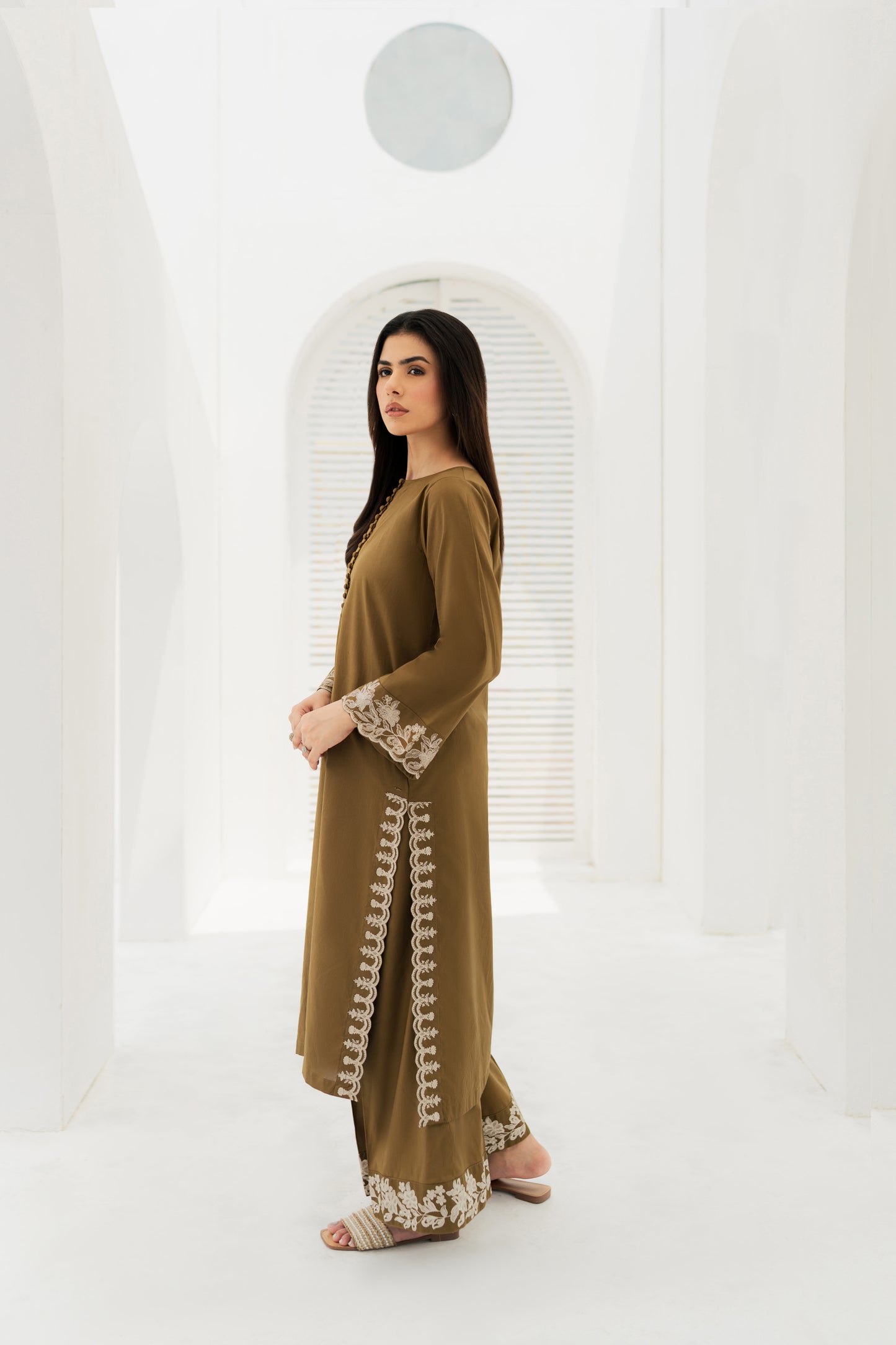 Nashwa Embroidered Suit - 2pc