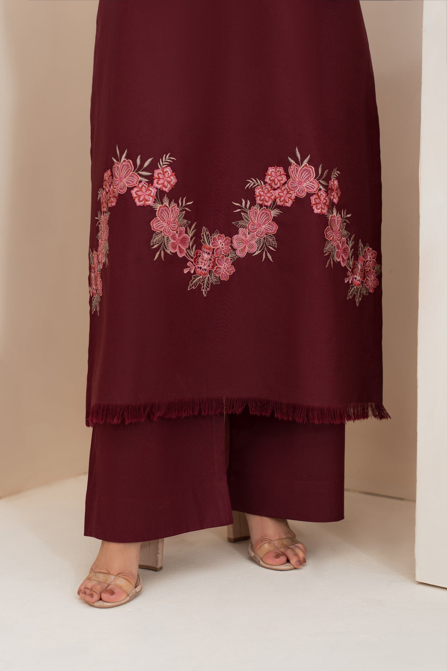 Zahrah Embroidered Suit - 2pc