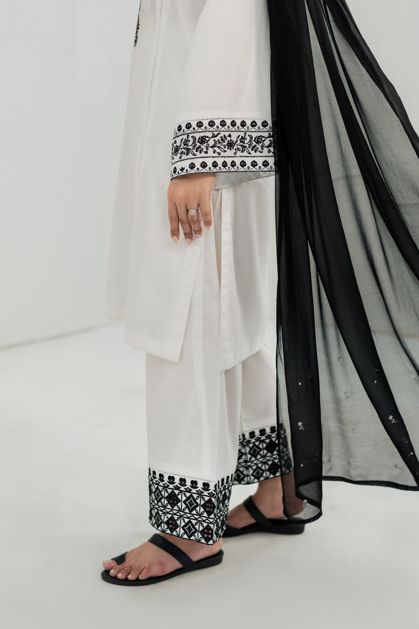 Zaria Embroidered Suit - 3pc