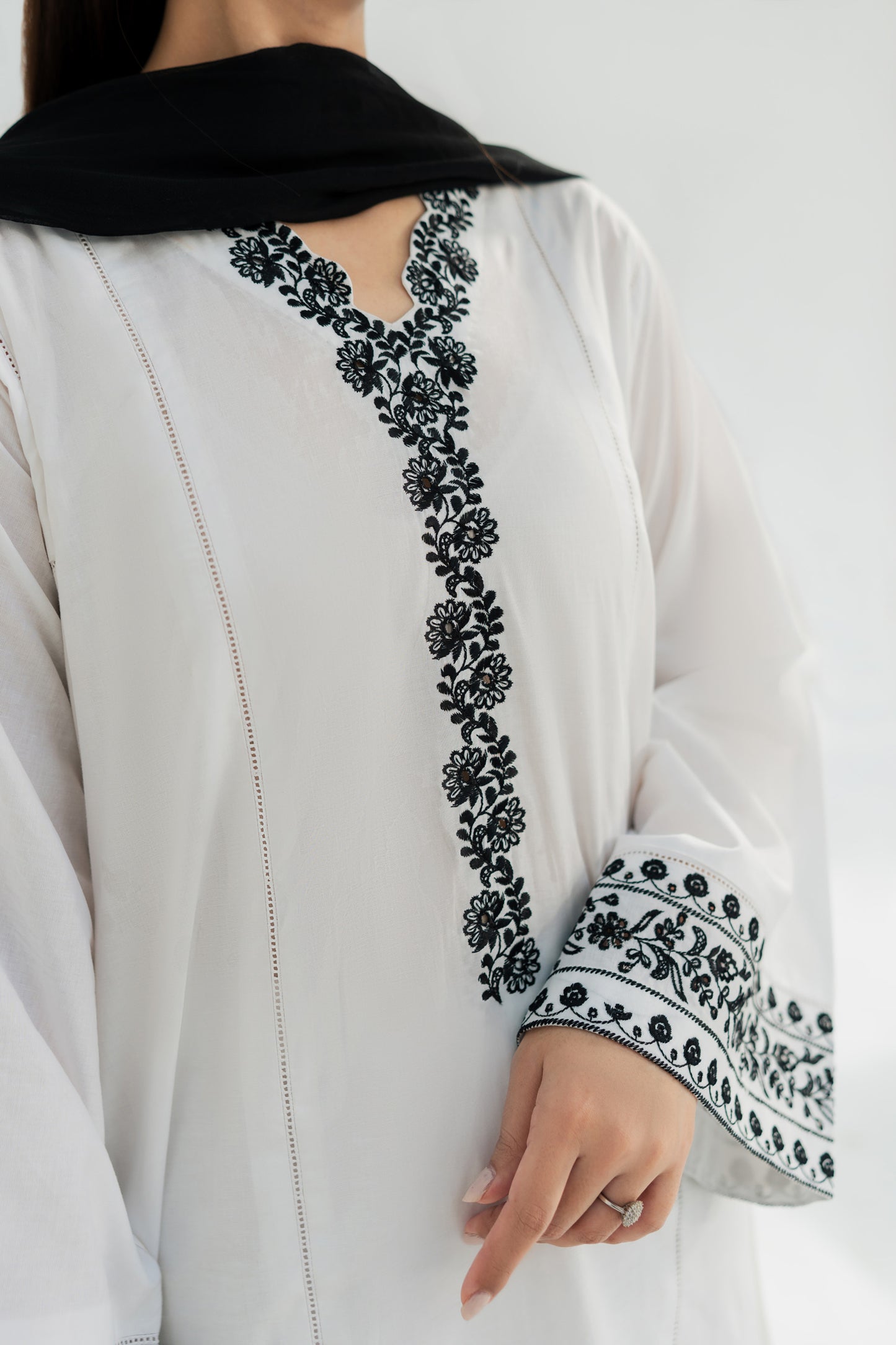 Zaria Embroidered Suit - 3pc