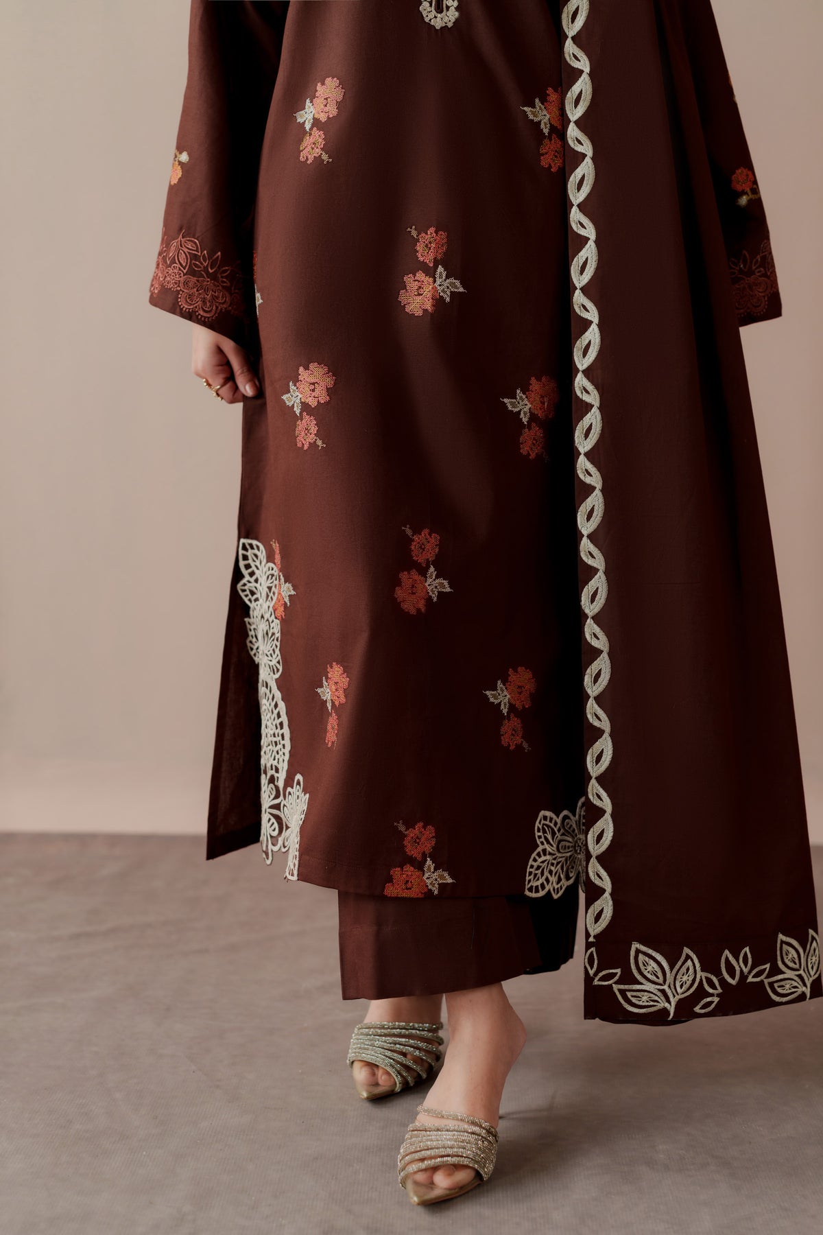Noshaba Set
